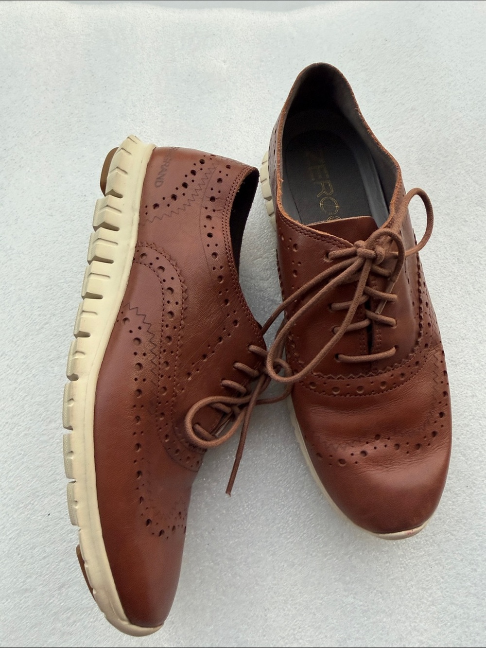 Womens Brown Wingtip Lace-Up Shoes - Casual Leather Oxford